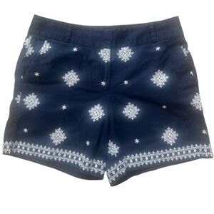 Ann Taylor Loft ladies Riviera shirt size 8. Excellent condition. Navy and white